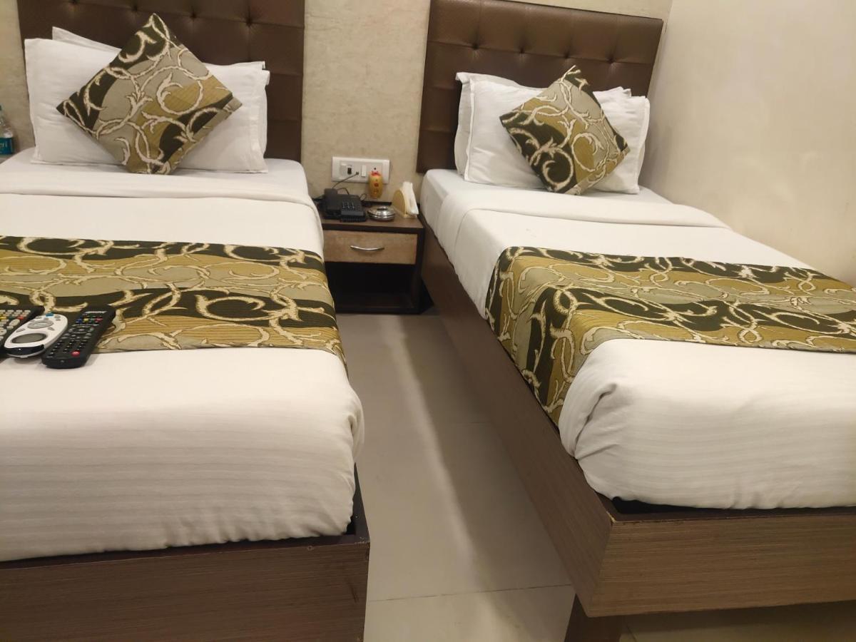 Ugo Stay 004 Hotel Golden Nest Mumbai Exterior foto