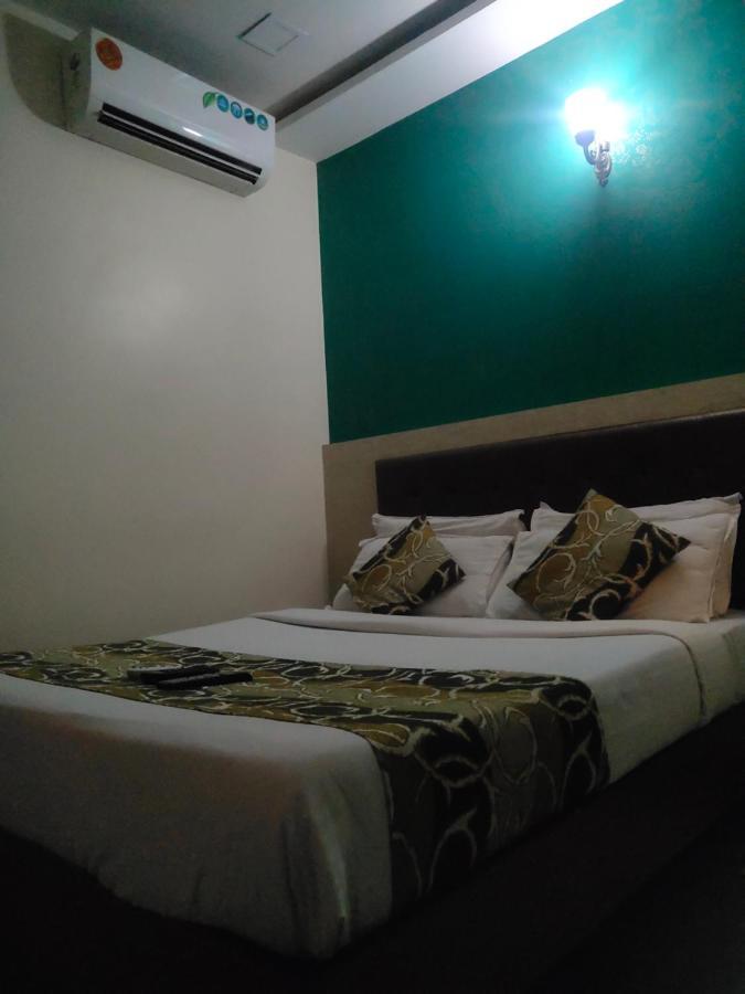 Ugo Stay 004 Hotel Golden Nest Mumbai Exterior foto