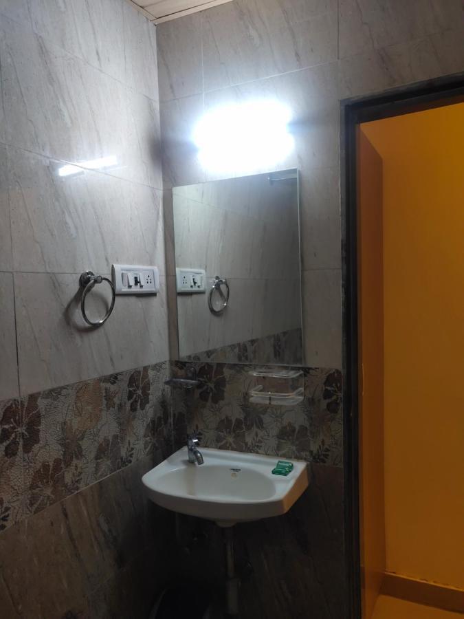 Ugo Stay 004 Hotel Golden Nest Mumbai Exterior foto